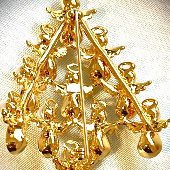 Exquisite BUTLER & WILSON Christmas Tree Brooch - Picture 2 of 3